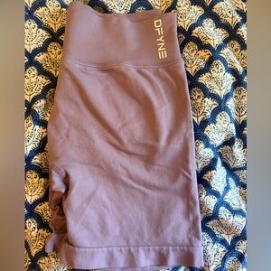 DFYNE Mauve High-Waisted Shorts